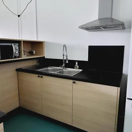 L'etape Du Mont, Family