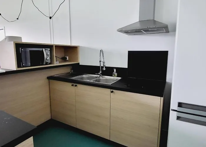 L'etape Du Mont, Family