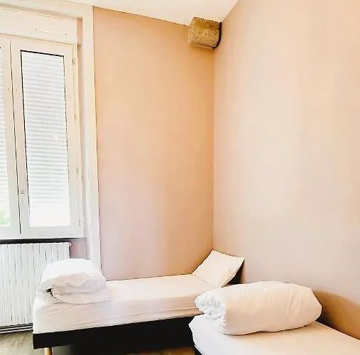 L'etape Du Mont, Family * Pontorson