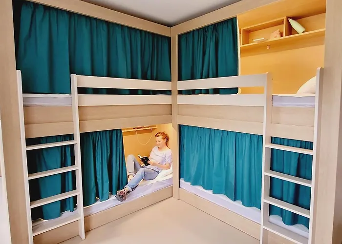 L'etape Du Mont, Family Pontorson